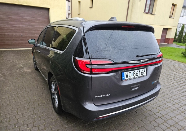 Chrysler Pacifica cena 261000 przebieg: 23913, rok produkcji 2022 z Iłowa małe 742